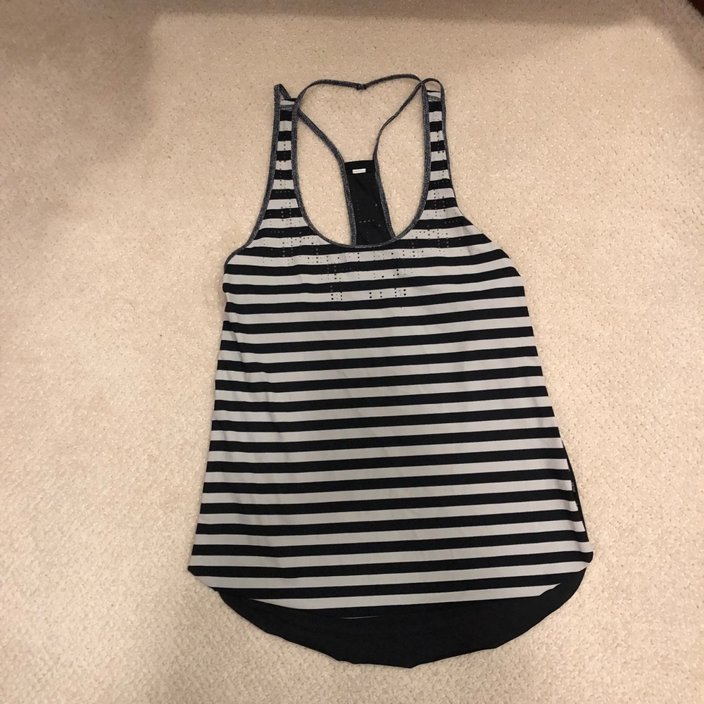 Lululemon tank top size 2 striped front Lazer cut